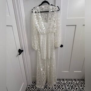 Le Rose Adele Lace Maxi Bridal Robe - Includes Slip size M/L
